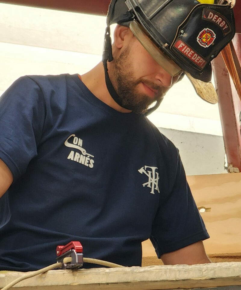 CON ARNÉS - Imagen 2